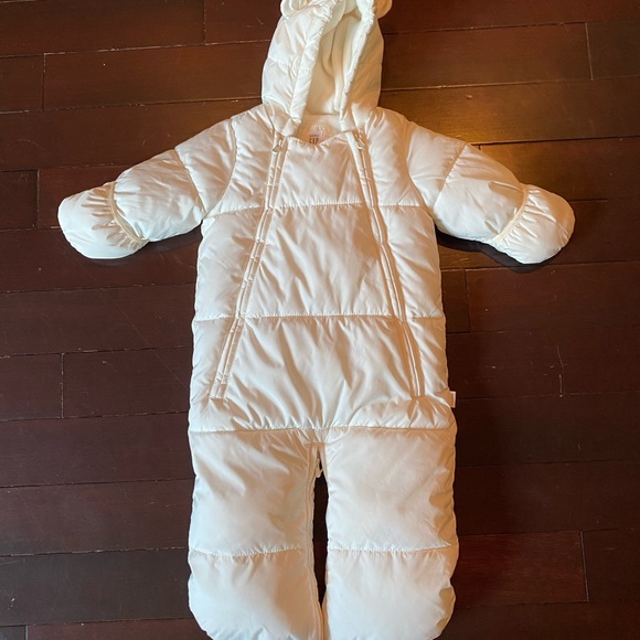 Baby Gap snowsuit (sold on Instagram) - Picture 2 of 2